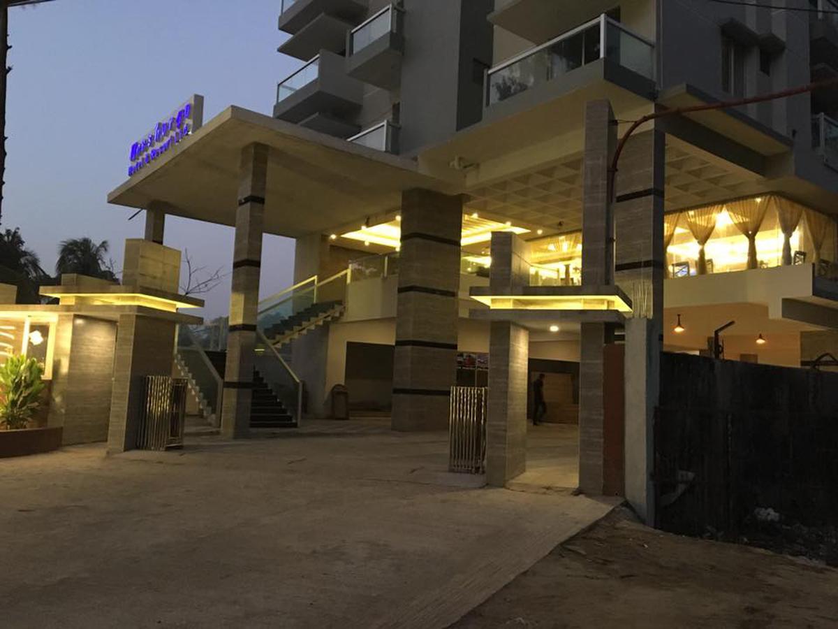 Neeshorgo Hotel & Resort Cox's Bazar Bagian luar foto