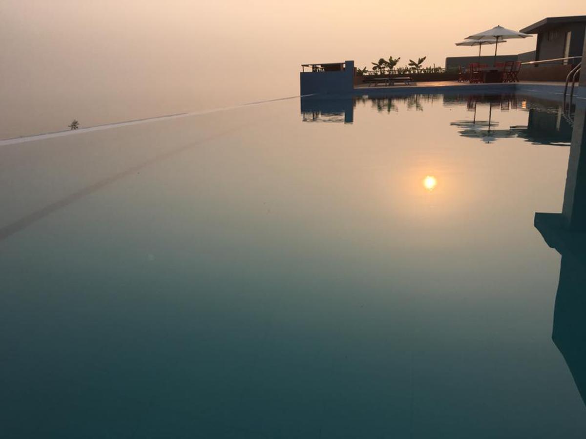 Neeshorgo Hotel & Resort Cox's Bazar Bagian luar foto