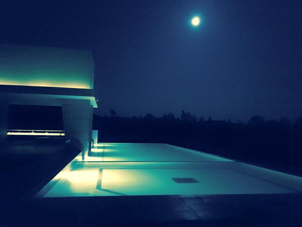 Neeshorgo Hotel & Resort Cox's Bazar Bagian luar foto