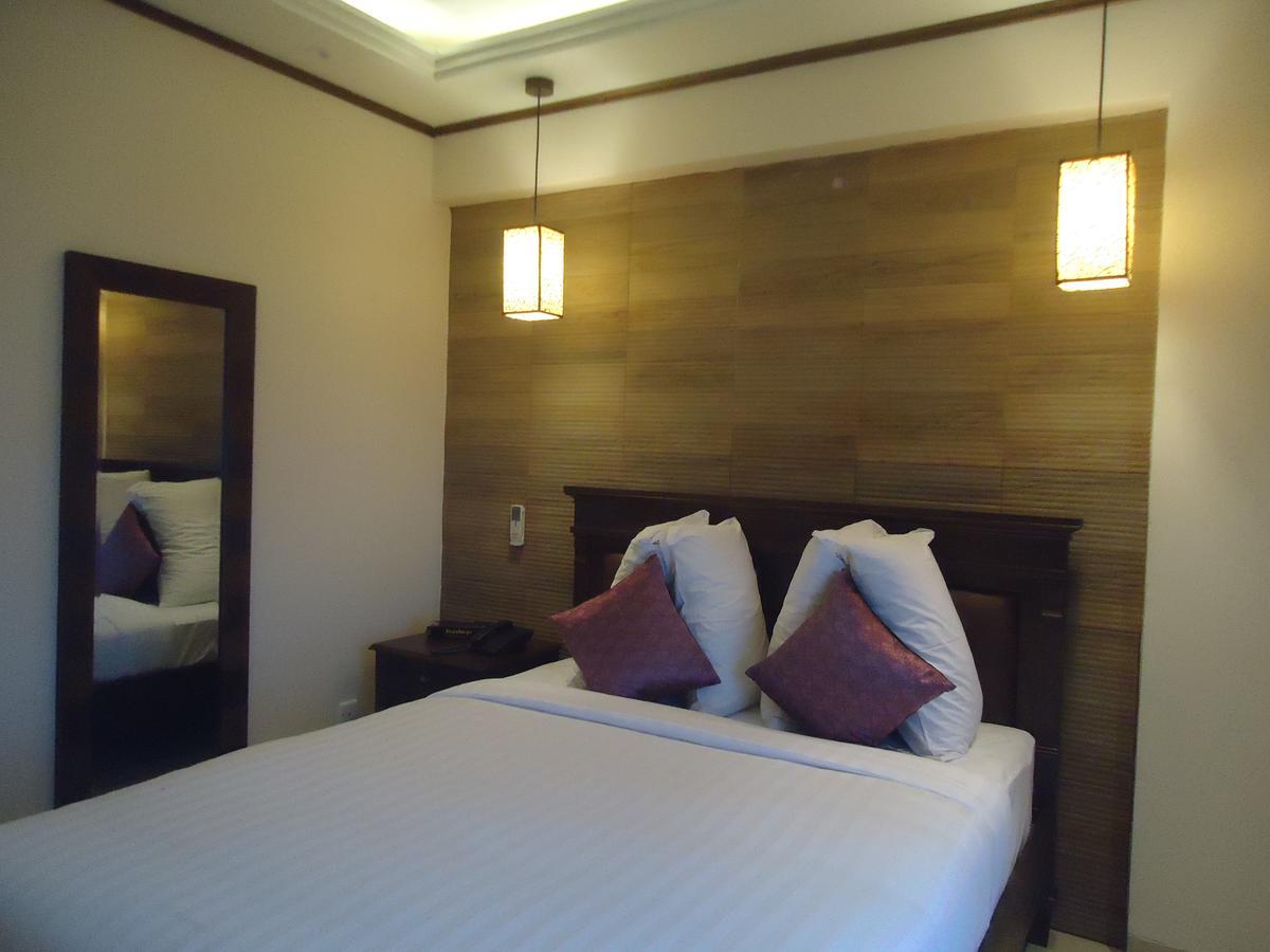 Neeshorgo Hotel & Resort Cox's Bazar Bagian luar foto