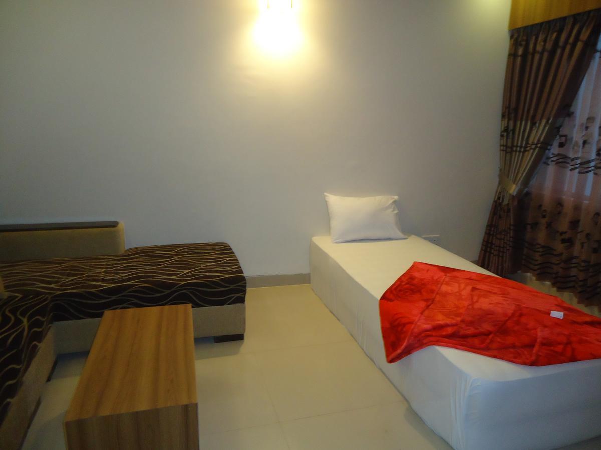 Neeshorgo Hotel & Resort Cox's Bazar Bagian luar foto