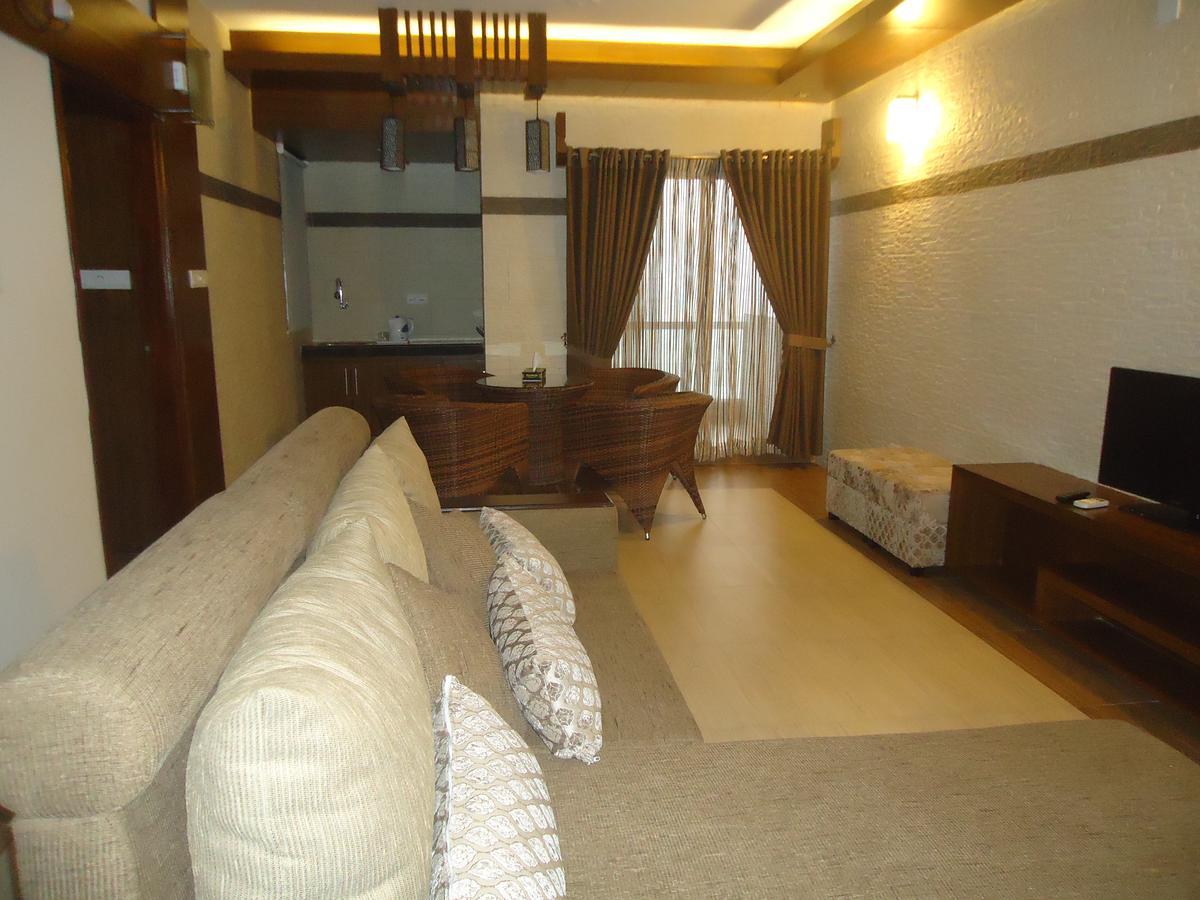 Neeshorgo Hotel & Resort Cox's Bazar Bagian luar foto